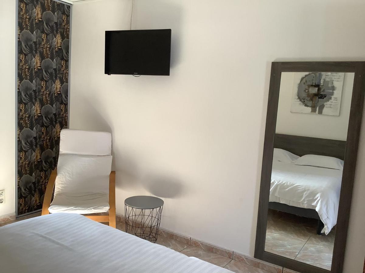 La Dolce Farniente Bed and Breakfast Biaudos Exteriör bild
